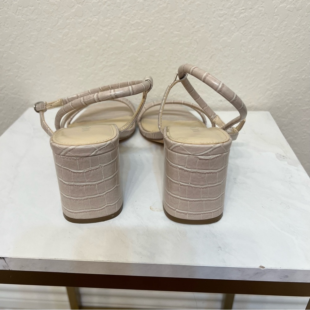 Nine West Gellar Block Heel Square Toe Women's Sa… - image 4